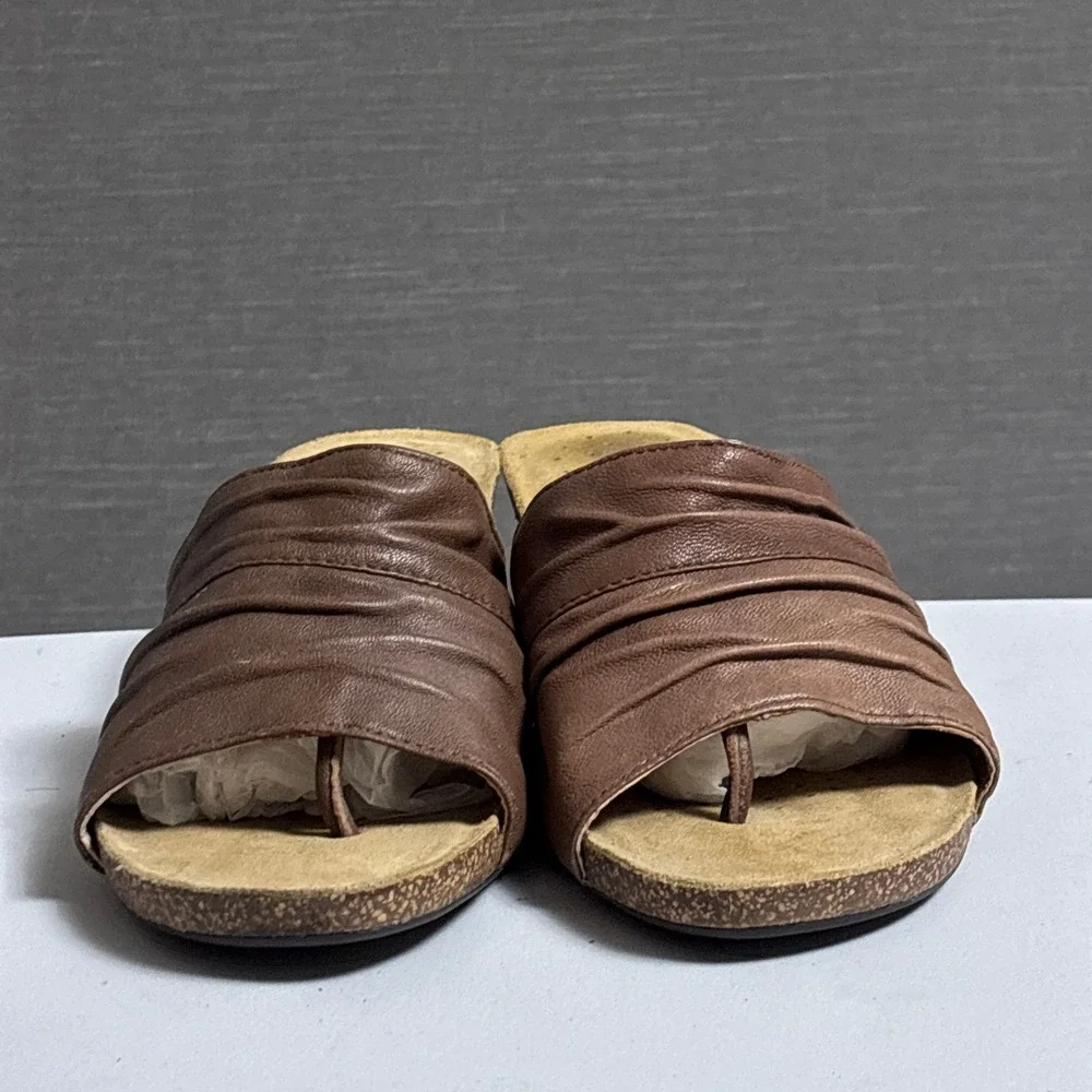Taos Soul Sandals 8 Brown Leather Ruched Wedge Slide Mule Slip On Thong